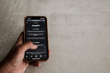 ¿Cuáles profesiones se ven más afectadas por la implementación de chatbots con inteligencia artificial?