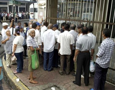 Pensionados y jubilados cobrarán el 6 y 7 de noviembre