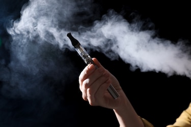 Panamá refuerza control sobre venta y uso de cigarrillos electrónicos y productos afines