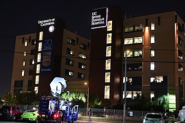 Clinton podría ser dado de alta este domingo tras cinco días hospitalizado por infección