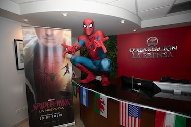El Hombre Araña en Panamá se toma las calles antes del esperado estreno de ‘Spider-Man: Un nuevo día’