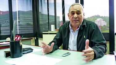 ‘El sistema de salud tradicional fue abandonado’