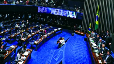 Los senadores brasileños deciden destino de Rousseff