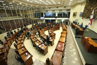 Comisión da luz verde al presupuesto de $30,690.4 millones