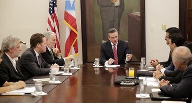 Gobernador: 'Sin cambios profundos Puerto Rico puede acabar como Grecia'