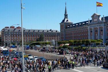 Gobierno español no ve posible recuperar hoy la circulación de trenes de larga distancia