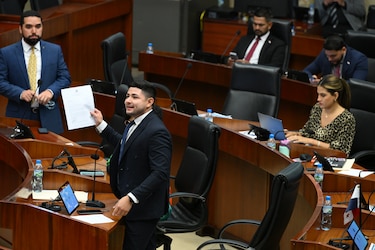 ‘Existen empresas en un archivador’: diputado Gaitán apunta a Polymarket y promueve la ley de sustancia económica