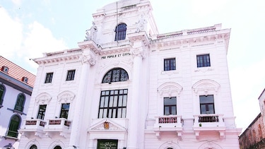 Afinan obras en inmueble