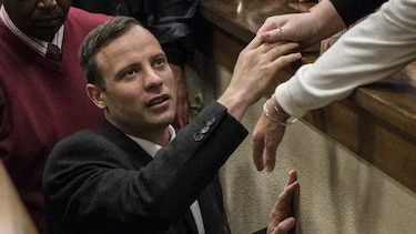 Pistorius, condenado a seis años de prisión por asesinato
