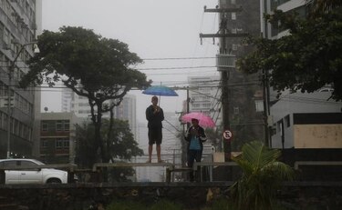 Más de 4.600 evacuados por las lluvias en el sur de Brasil