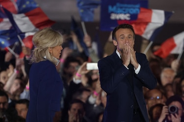 Macron promete que dará respuesta al descontento de la extrema derecha en Francia