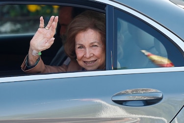 La reina Sofía recibe el alta hospitalaria tras cuatro días ingresada por una infección