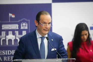 Panamá pide explicaciones a Venezuela por impedir el despegue del avión que transportaba a observadores de las elecciones