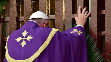 El Papa declara en Bangui el inicio del jubileo para República Centroafricana