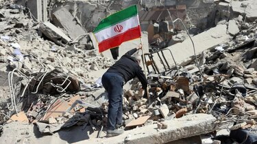 Trump afirma que Estados Unidos ha destruido 42 buques de Irán, su fuerza aérea y telecomunicaciones