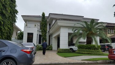 Riccardo  Francolini es conducido a la fiscalía anticorrupción, para que responda por préstamo de la CA