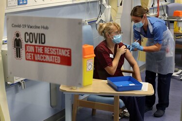 Canadá, el país que ha reservado más dosis de vacuna por persona