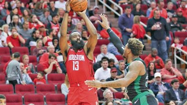 Harden, de nuevo con más de 40 puntos con Rockets