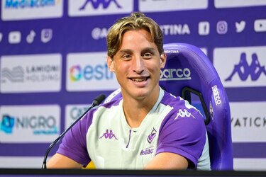 El futbolista Edoardo Bove, en cuidados intensivos y bajo sedación luego de desplomarse en medio de un partido