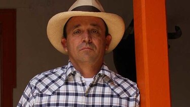 Uribe acusa a Santos de la detención de su hermano