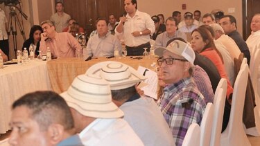Tema ganadero acapara reunión con el Ejecutivo