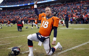 Manning firma contrato y vuelve con los Broncos