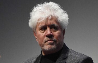 Almodóvar y el hijo de Cuarón entre los cineastas que buscan el Oscar