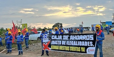Miembros del Suntracs cerraron algunas vías este miércoles