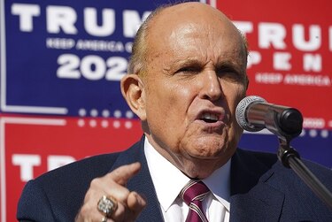 Comité de Estados Unidos que investiga asalto al Capitolio cita a Giuliani y otros tres aliados de Trump