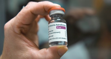 OMS da aprobación de emergencia para la vacuna AstraZeneca
