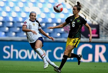 Estados Unidos golea a Jamaica y pone un pie en la Copa del Mundo Femenina 2023