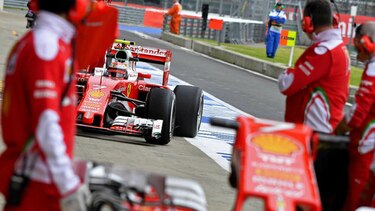 Ferrari mantiene a Vettel y Raikkonen para la temporada 2017