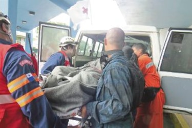 Encuentran a cangrejero perdido en costa de Sherman