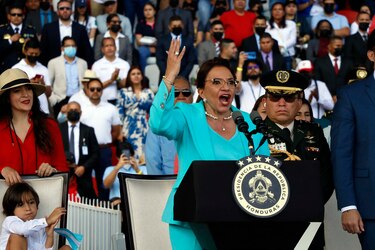 Presidenta hondureña denuncia ‘conspiración’ para desestabilizar su Gobierno