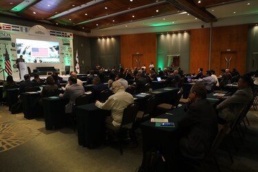 Estados Unidos explora oportunidades de negocios en Panamá y Centroamérica
