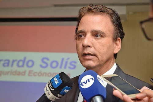 El contralor Gerardo Solís guarda silencio ante los ‘acuerdos mutuos’ de ejecutivos de Etesa