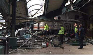 Se estrella un tren en Nueva Jersey; Reportan al menos 100 heridos y varios muertos