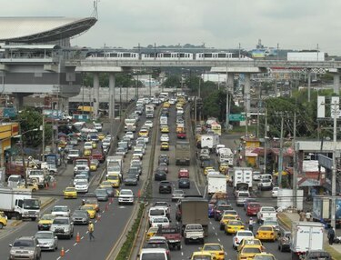 En Panamá se venden 158 automóviles al día