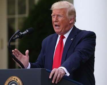 Donald Trump amenaza con ‘cerrar’ redes sociales tras cuestionamiento de sus tuits