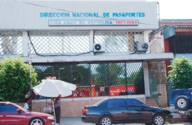 Condenan red criminal por corrupción