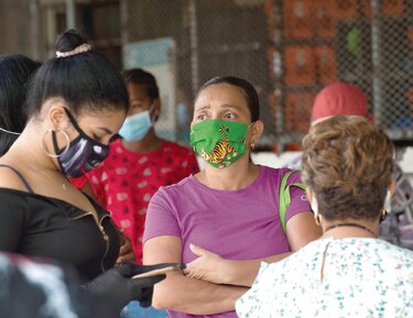 Los salvoconductos, entre fraudes y apuros