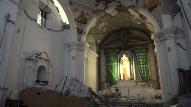 Sismo en México mató a 11 miembros de una familia durante un bautismo