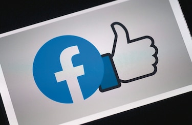 Convocan a junta de Facebook por caso de Donald Trump