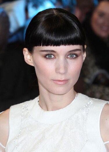 Rooney Mara se emborrachaba para interpretar mejor a Salander