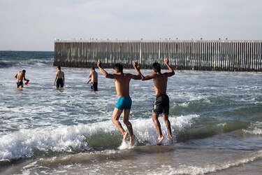 Cientos de migrantes de la caravana llegan a Tijuana