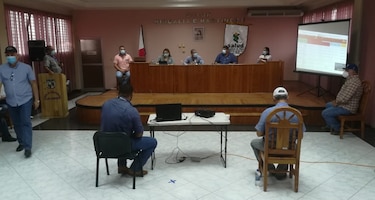 Ministros realizan reunión con autoridades de Los Santos para analizar la apertura del tercer bloque en esta provincia