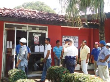 Paralización de Campos de Pesé afecta a 1,400 obreros
