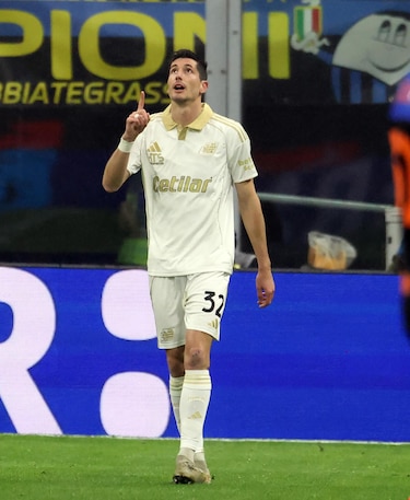 El Inter ruge y aplasta al Pisa para seguir líder