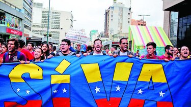 La oposición pide observadores a ONU