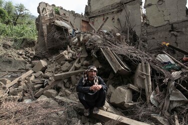 Elevan a más de 2,200 los muertos y 3,600 los heridos en el terremoto de Afganistán
